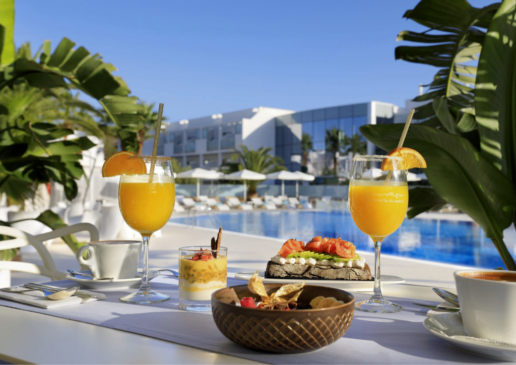 Desayuno en el hotel